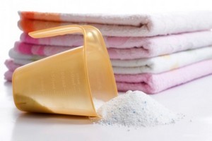 Как отстирать кухонные полотенца – способы и решения