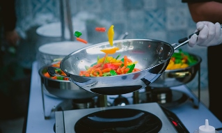 Сковороды вок: преимущества и советы по выбору вок