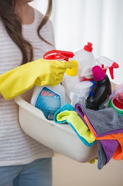 Влажная уборка в квартире: как правильно сделать?